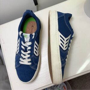 Cariuma Catiba Pro Unisex Skateboard Sneaker. Size 9 Men’s/Size 10.5 Women’s.